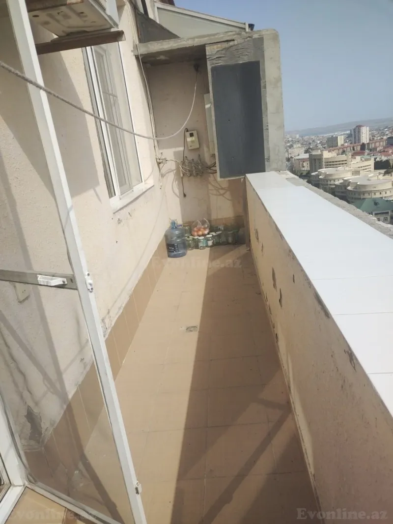 Satılır 3 otaqlı Mənzil Yeni tikili 71 m² 4-cü mikrorayon - şəkil 4