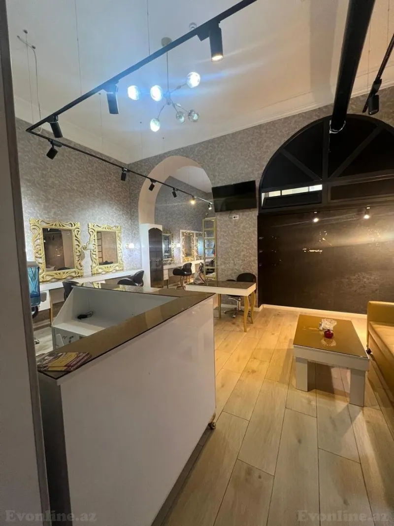 Kirayə verilir Obyekt 64 m² 28 May m.