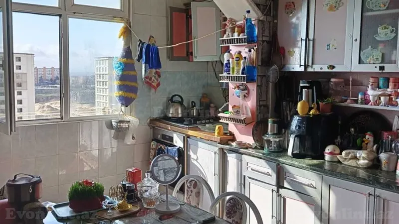 Satılır 2 otaqlı Mənzil Köhnə tikili 60 m² Suraxanı r. - şəkil 9