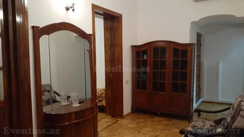 Kirayə verilir 2 otaqlı Mənzil Köhnə tikili 60 m² Sahil m. - şəkil 13