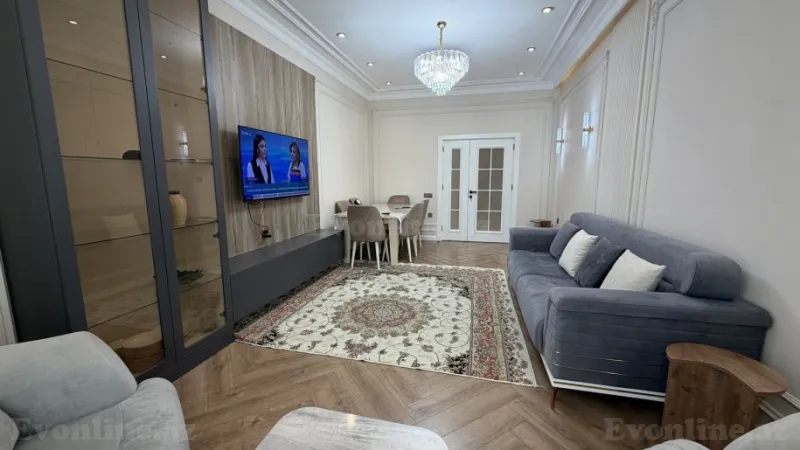 Satılır 4 otaqlı Mənzil Yeni tikili 131 m² Xətai r. - şəkil 2