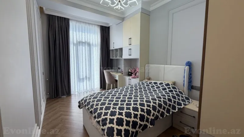 Satılır 4 otaqlı Mənzil Yeni tikili 131 m² Xətai r. - şəkil 13