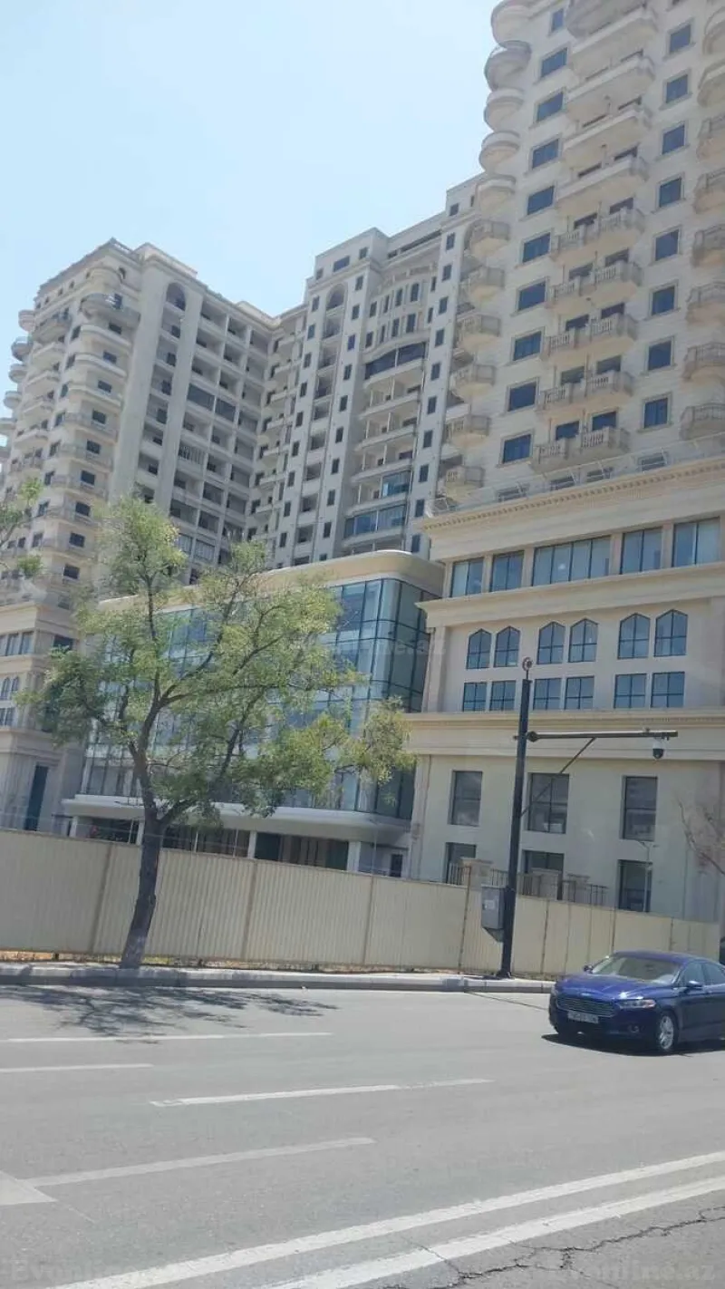 Satılır 4 otaqlı Mənzil Yeni tikili 153 m² Elmlər Akademiyası m. - şəkil 3