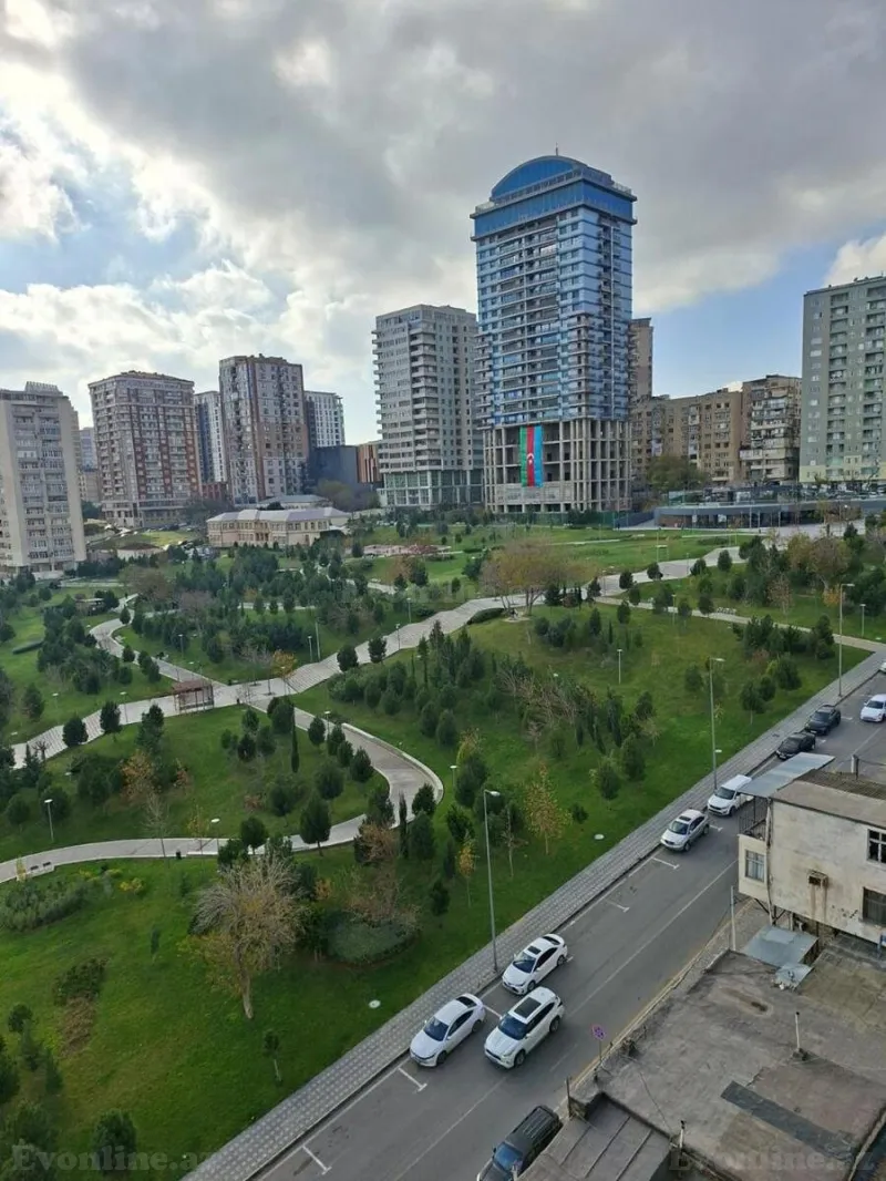 Satılır 3 otaqlı Mənzil Yeni tikili 150 m² Elmlər Akademiyası m.