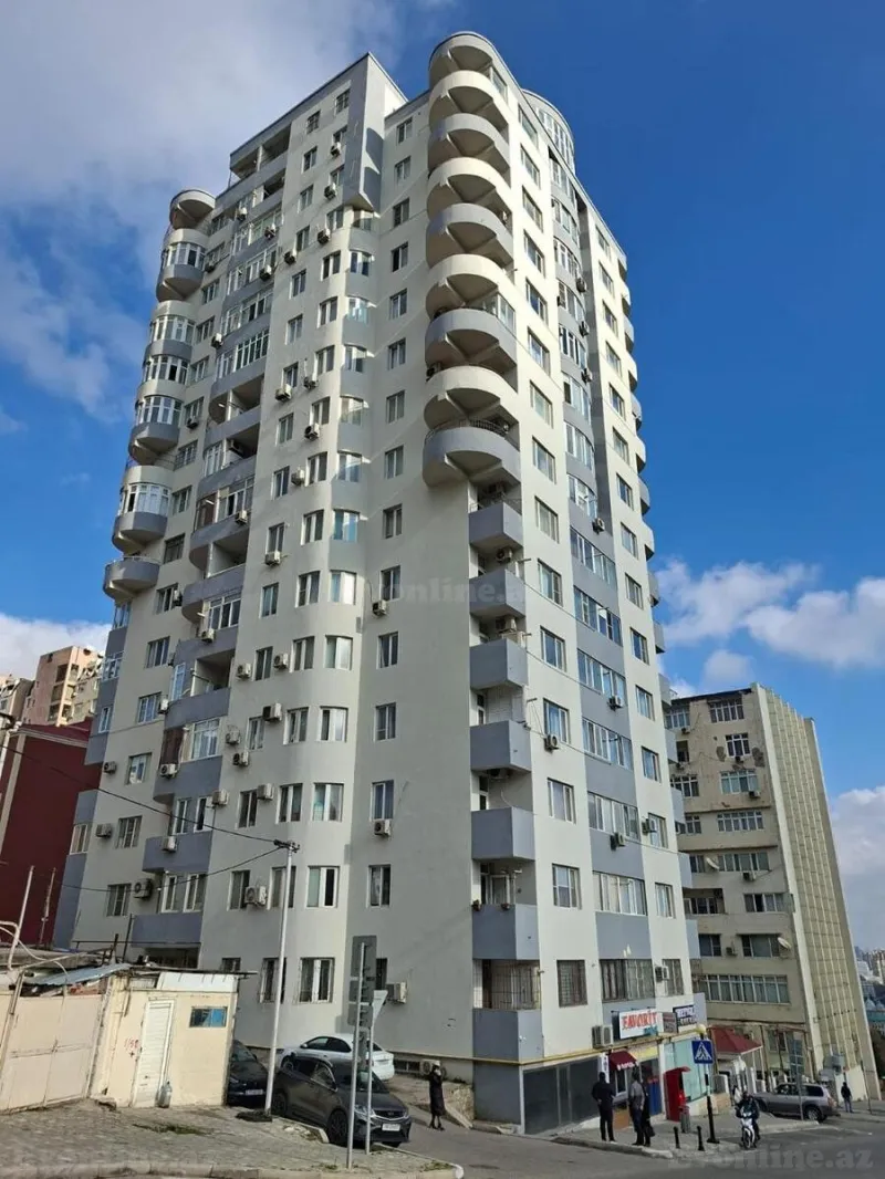 Satılır 3 otaqlı Mənzil Yeni tikili 150 m² Elmlər Akademiyası m. - şəkil 3