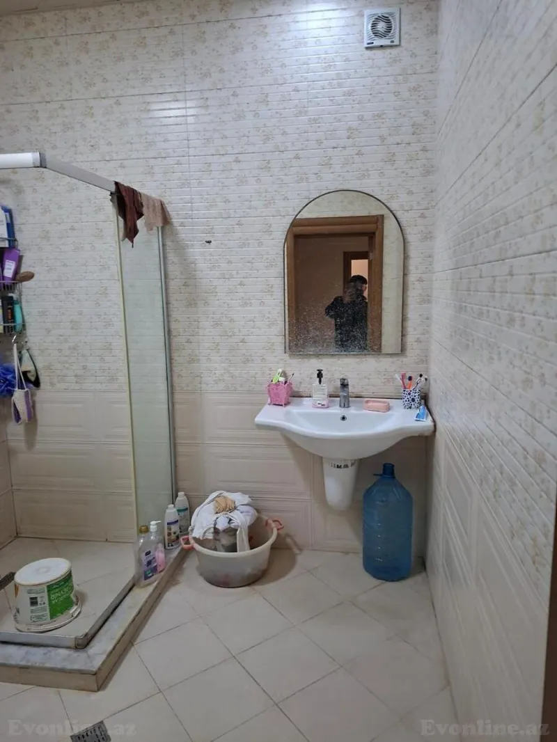 Satılır 3 otaqlı Mənzil Yeni tikili 150 m² Elmlər Akademiyası m. - şəkil 13