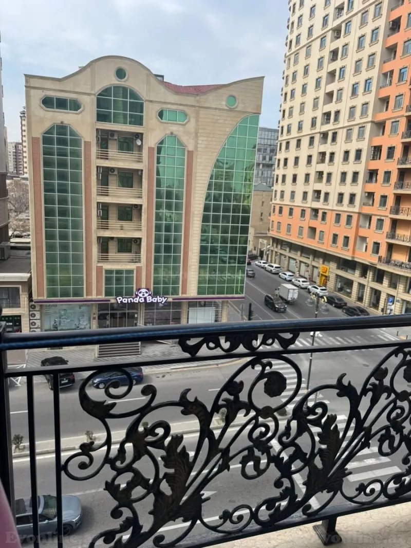 Satılır 2 otaqlı Mənzil Yeni tikili 65 m² Gənclik m.