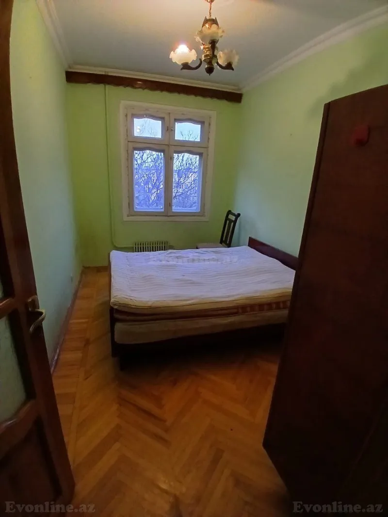 Kirayə verilir 2 otaqlı Mənzil Köhnə tikili 40 m² 4-cü mikrorayon - şəkil 2