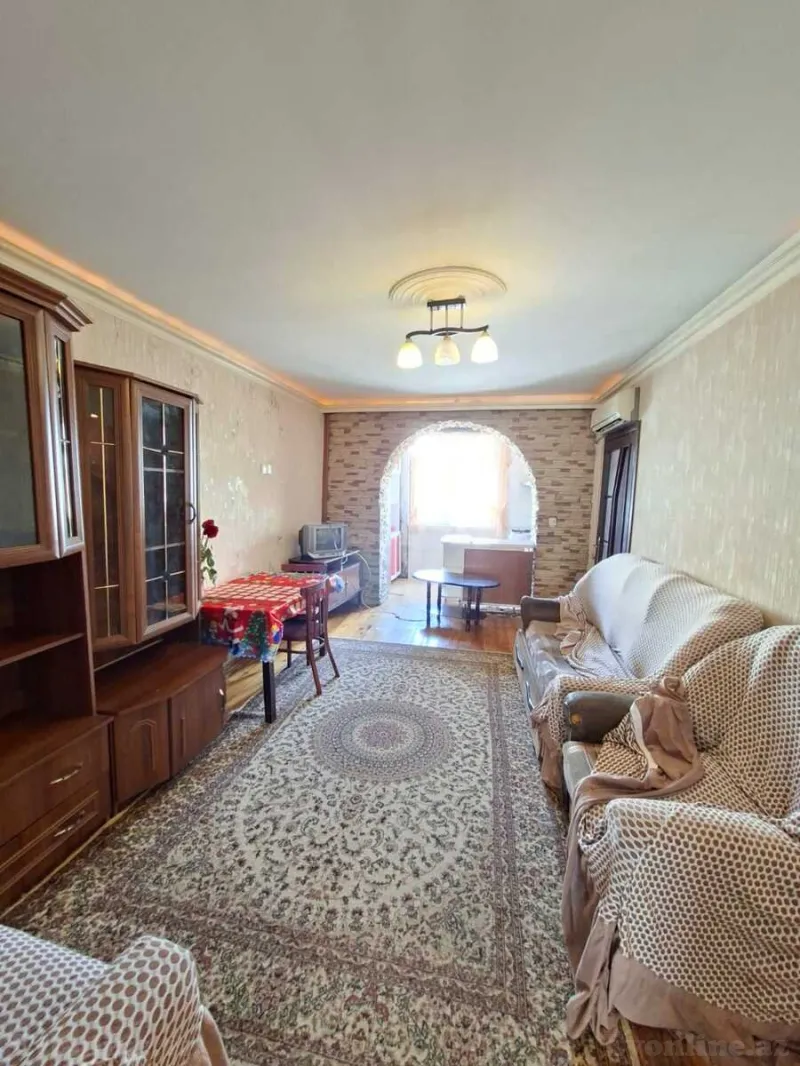 Kirayə verilir 3 otaqlı Mənzil Köhnə tikili 65 m² İnşaatçılar m.