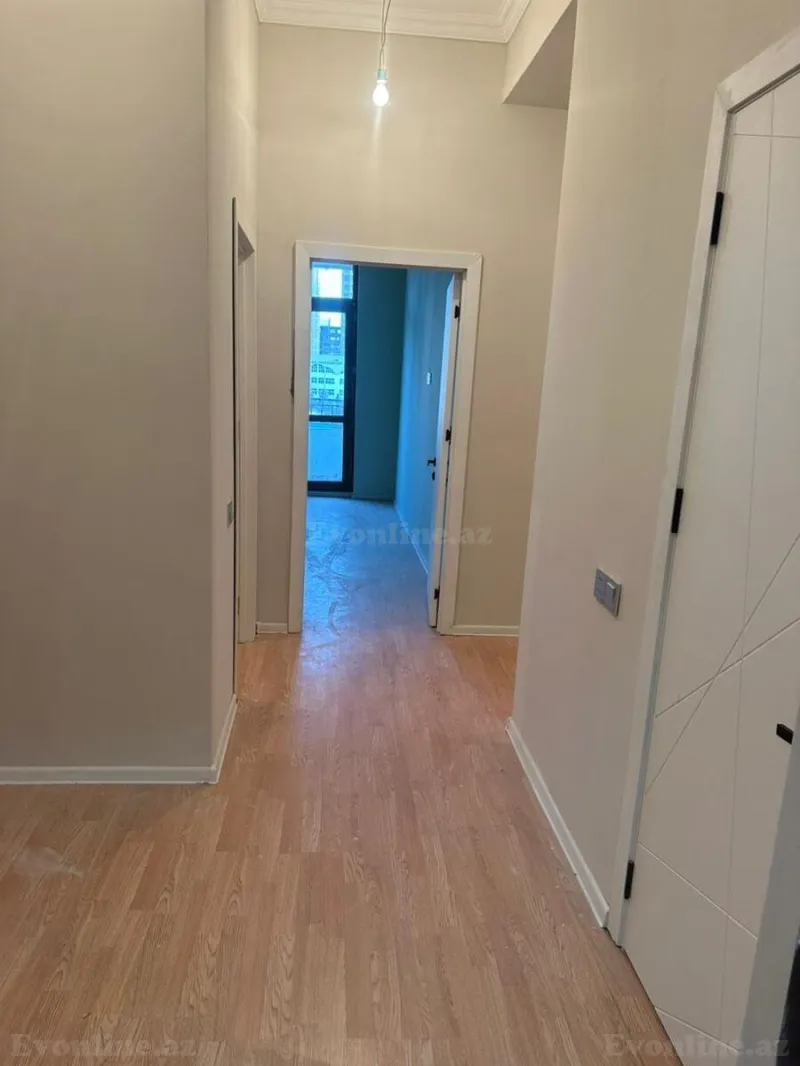 Satılır 4 otaqlı Mənzil Yeni tikili 130 m² 8 Noyabr m. - şəkil 3
