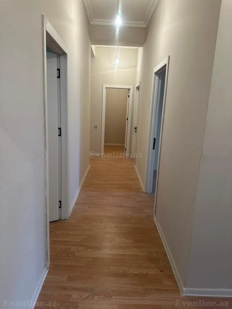 Satılır 4 otaqlı Mənzil Yeni tikili 130 m² 8 Noyabr m. - şəkil 5