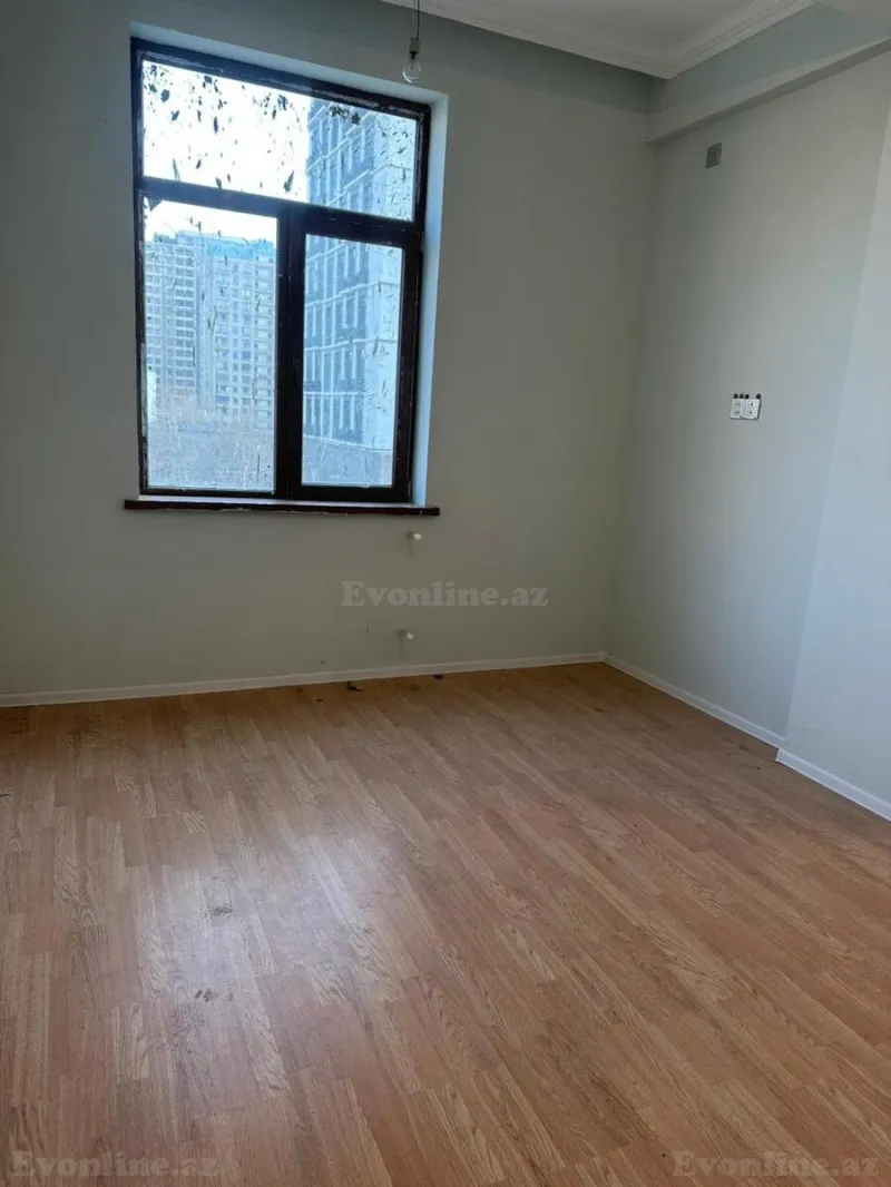 Satılır 4 otaqlı Mənzil Yeni tikili 130 m² 8 Noyabr m. - şəkil 13