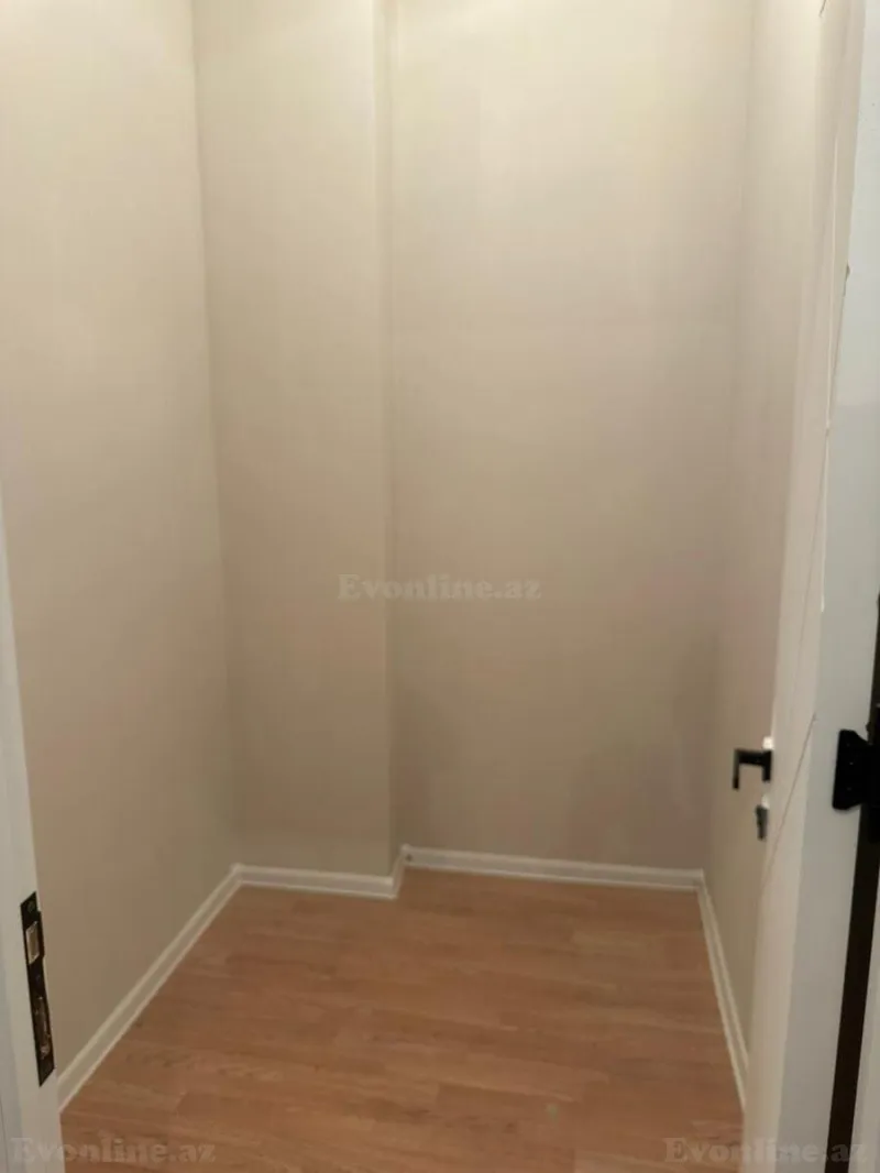 Satılır 4 otaqlı Mənzil Yeni tikili 130 m² 8 Noyabr m. - şəkil 17