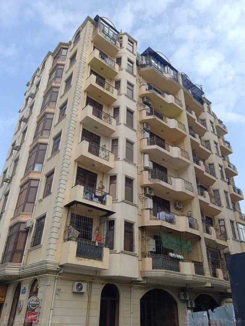 Satılır 2 otaqlı Mənzil Yeni tikili 75 m² Memar Əcəmi m.