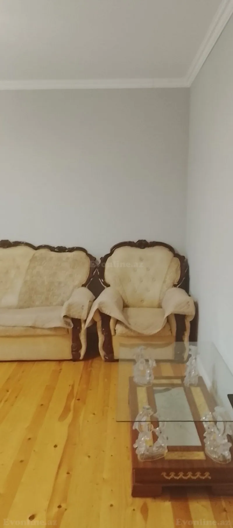 Kirayə verilir 2 otaqlı Mənzil Köhnə tikili 55 m² 4-cü mikrorayon