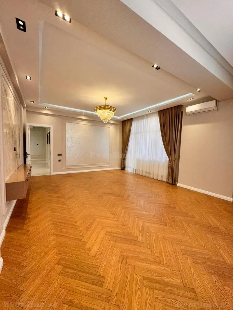 Satılır 3 otaqlı Mənzil Yeni tikili 133 m² 28 May m. - şəkil 3