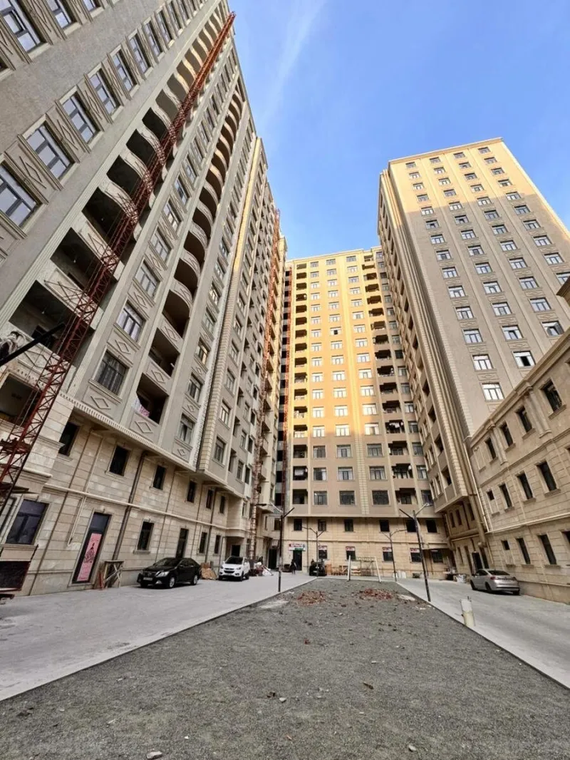 Satılır 3 otaqlı Mənzil Yeni tikili 133 m² 28 May m. - şəkil 4