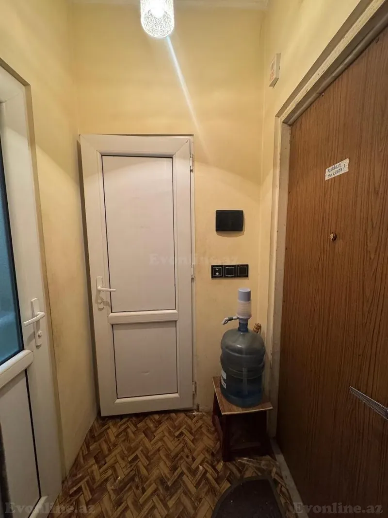 Satılır 2 otaqlı Mənzil Köhnə tikili 36 m² 4-cü mikrorayon - şəkil 6