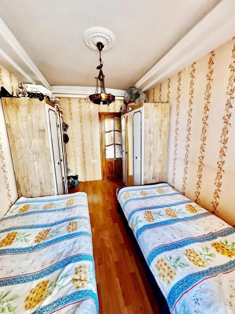 Satılır 2 otaqlı Mənzil Köhnə tikili 55 m² Elmlər Akademiyası m. - şəkil 3