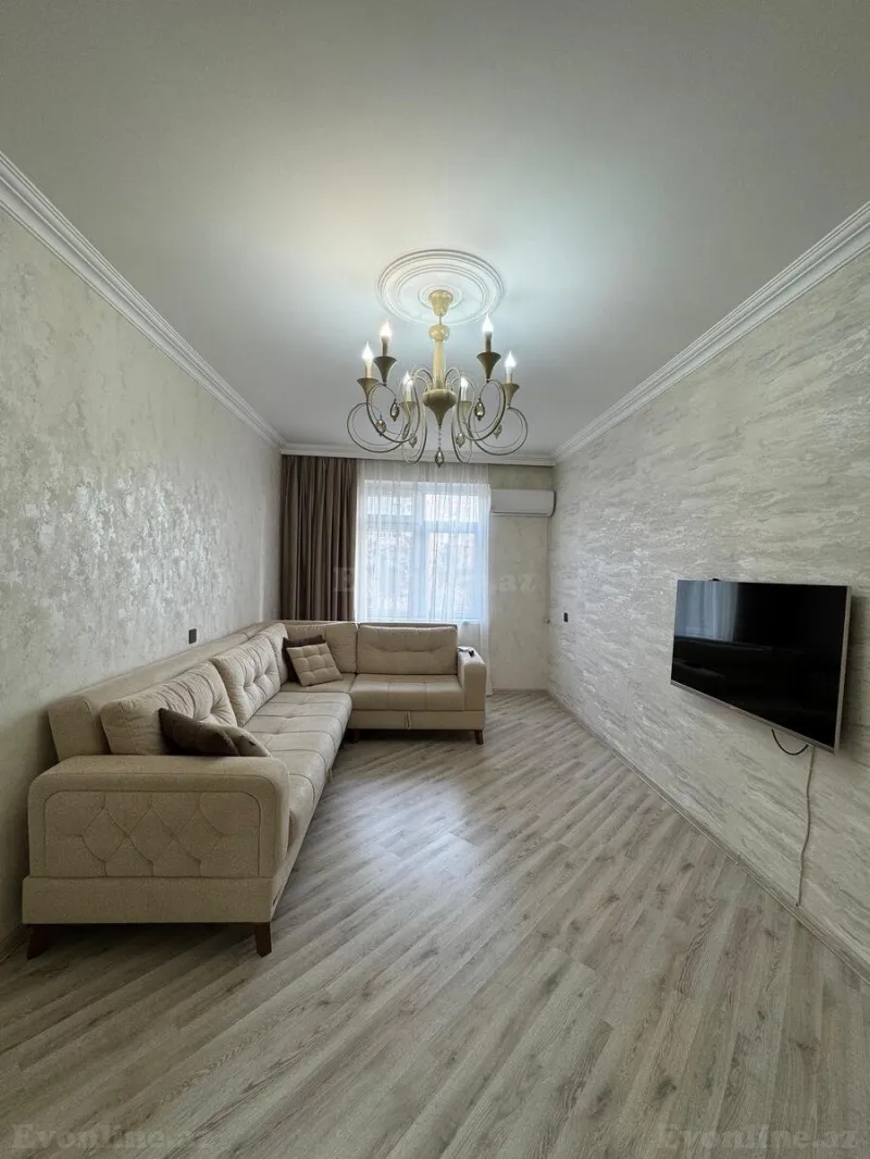 Satılır 3 otaqlı Mənzil Köhnə tikili 80 m² Həzi Aslanov m.