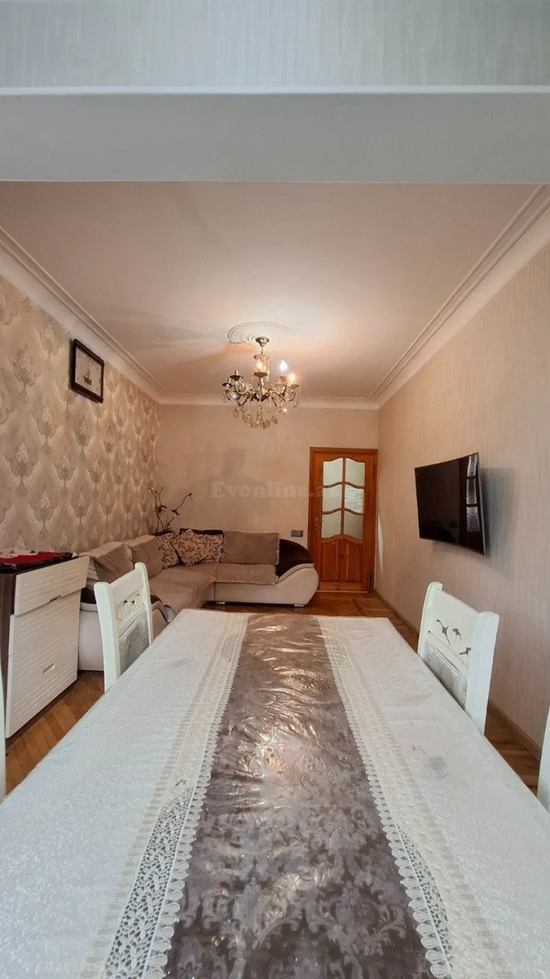 Satılır 2 otaqlı Mənzil Köhnə tikili 55 m² 7-ci mikrorayon