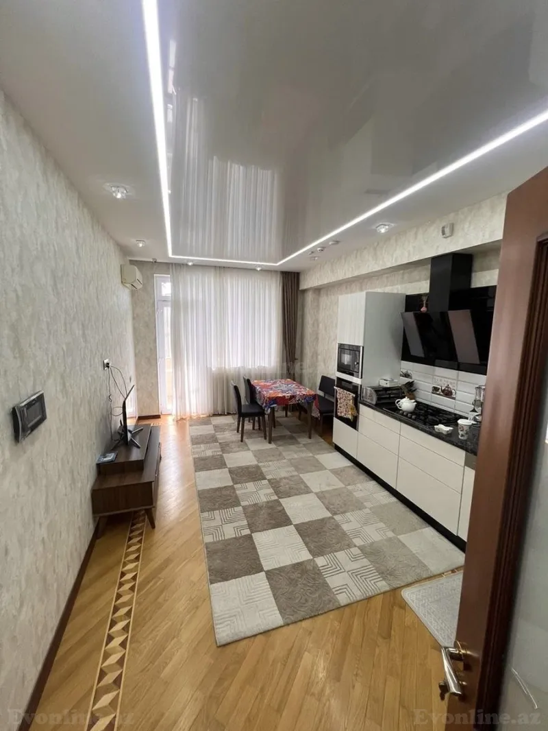 Kirayə verilir 4 otaqlı Mənzil Yeni tikili 190 m² 28 May m. - şəkil 4