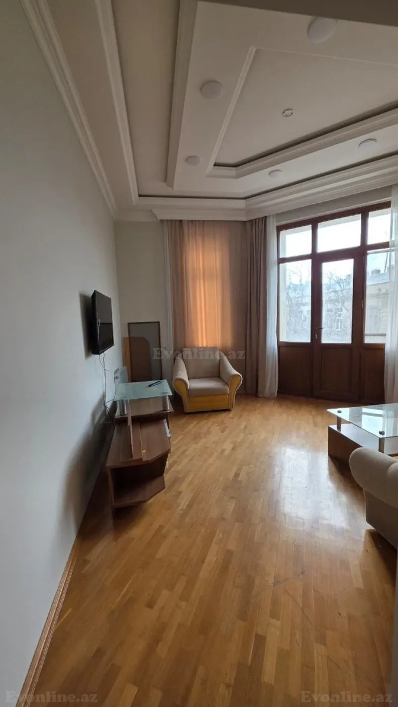 Satılır 2 otaqlı Mənzil Köhnə tikili 60 m² İçərişəhər m. - şəkil 6