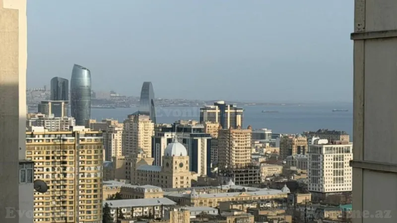 Satılır 4 otaqlı Mənzil Yeni tikili 90 m² Nizami m.