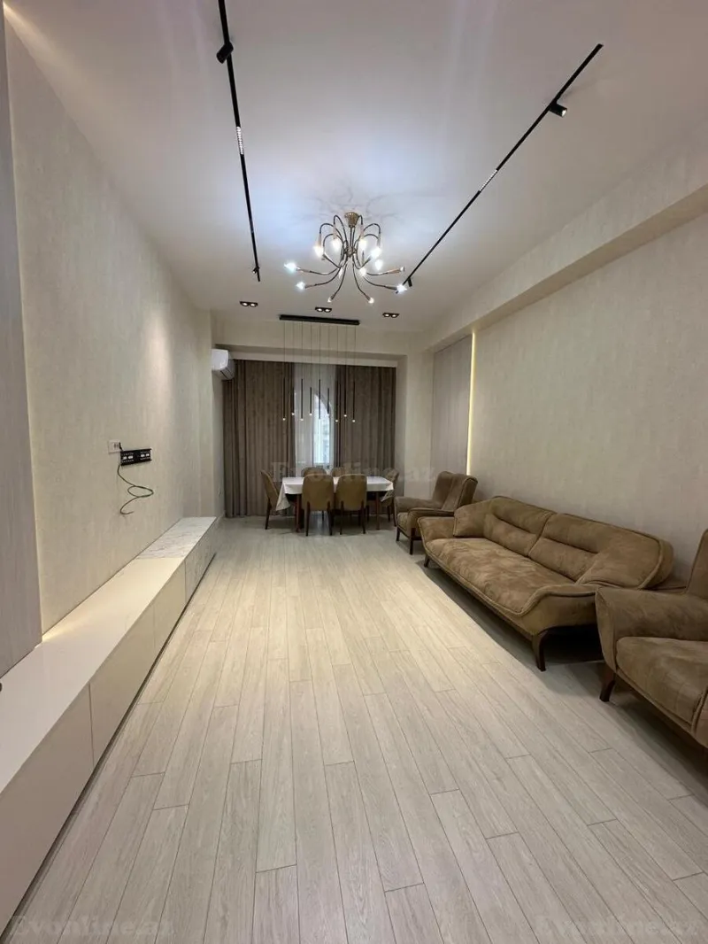 Satılır 3 otaqlı Mənzil Yeni tikili 107.2 m² Elmlər Akademiyası m.