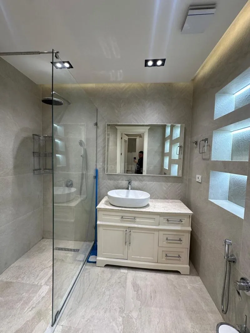 Satılır 3 otaqlı Mənzil Yeni tikili 107.2 m² Elmlər Akademiyası m. - şəkil 3