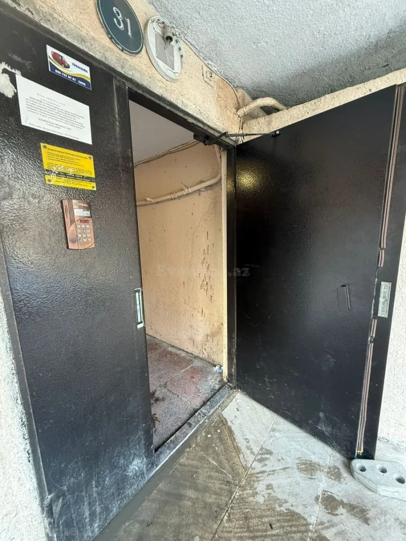 Satılır 2 otaqlı Mənzil Köhnə tikili 70 m² 8-ci mikrorayon - şəkil 3