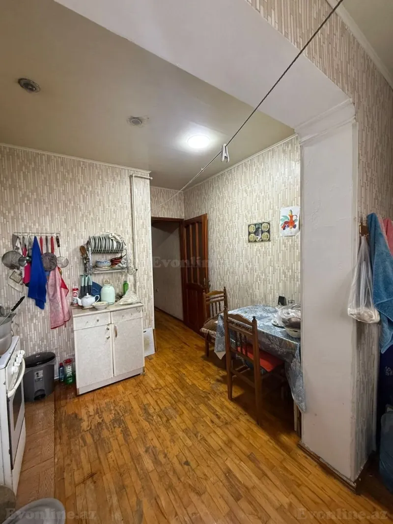 Satılır 2 otaqlı Mənzil Köhnə tikili 70 m² 8-ci mikrorayon - şəkil 15