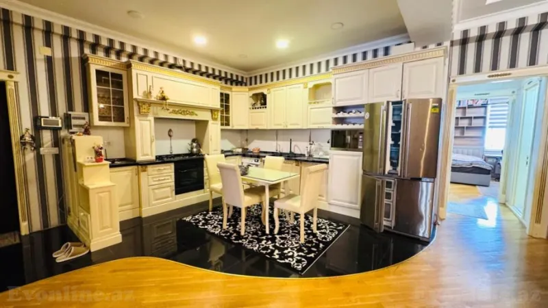 Satılır 4 otaqlı Mənzil Yeni tikili 140 m² İnşaatçılar m. - şəkil 6