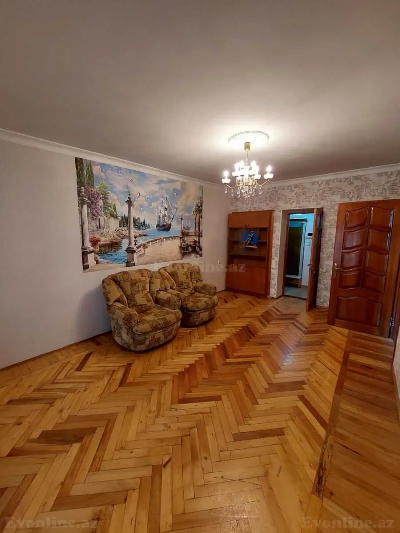 Kirayə verilir 3 otaqlı Mənzil Köhnə tikili 75 m² İnşaatçılar m.