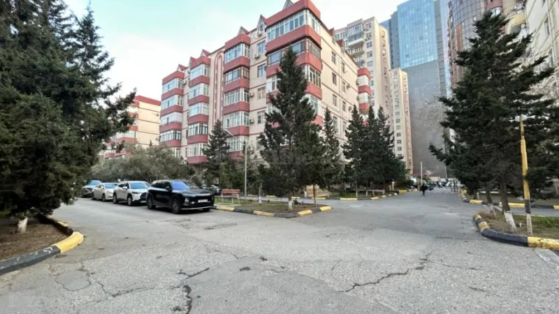 Satılır 3 otaqlı Mənzil Yeni tikili 172 m² Xətai m.