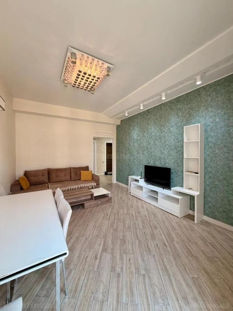 Kirayə verilir 2 otaqlı Mənzil Yeni tikili 100 m² Xətai r. - şəkil 2