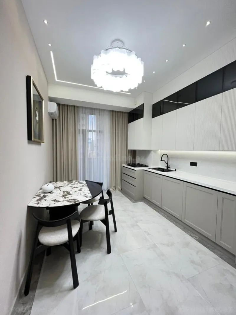 Satılır 4 otaqlı Mənzil Yeni tikili 160 m² Nizami m. - şəkil 7