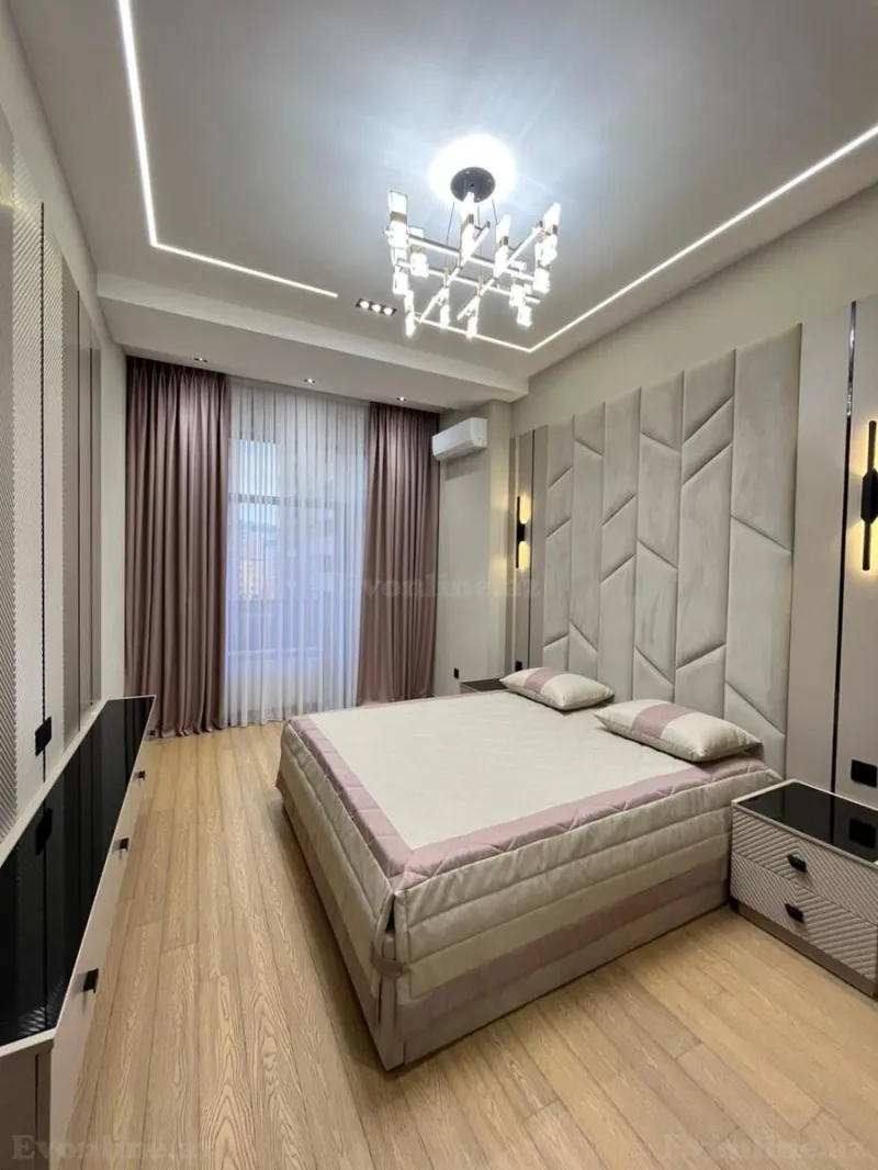 Satılır 4 otaqlı Mənzil Yeni tikili 160 m² Nizami m. - şəkil 15