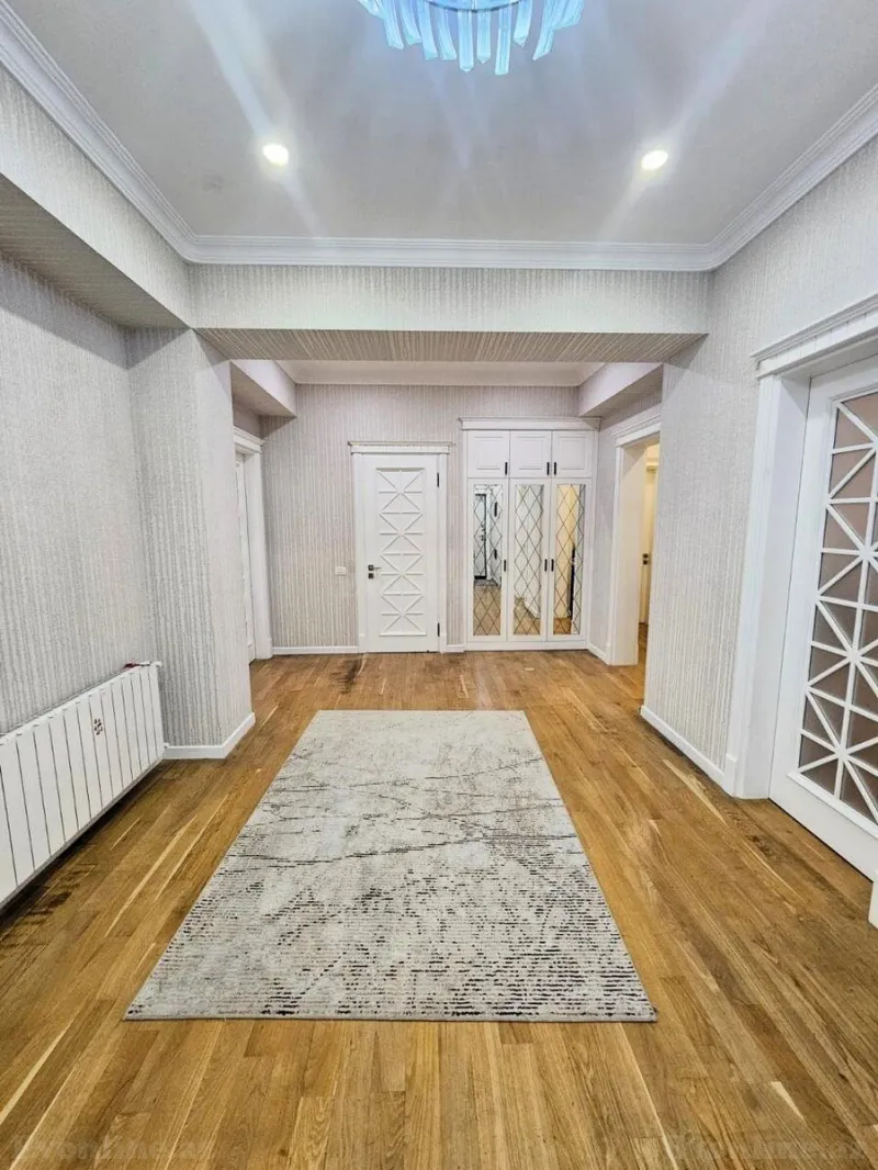 Satılır 4 otaqlı Mənzil Yeni tikili 212 m² 20 Yanvar m. - şəkil 15
