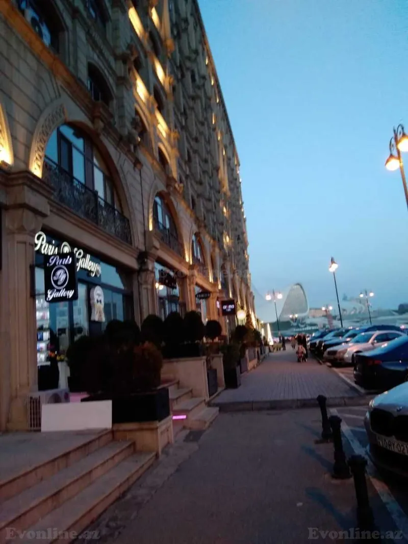 Satılır 4 otaqlı Mənzil Köhnə tikili 105 m² Nərimanov r.