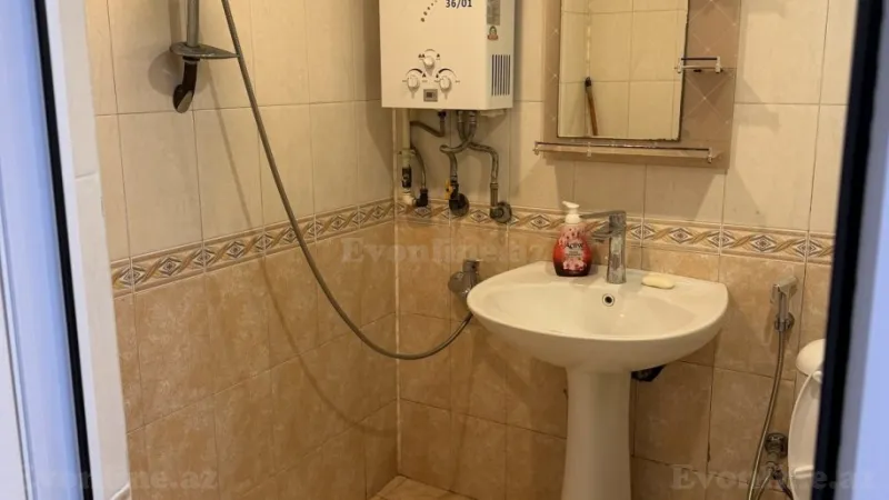 Satılır 1 otaqlı Mənzil Köhnə tikili 32 m² 8-ci kilometr - şəkil 3