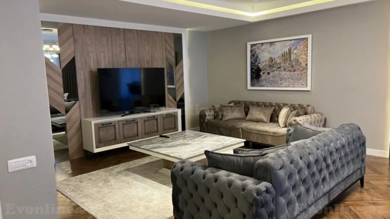 Satılır 4 otaqlı Mənzil Yeni tikili 230 m² Elmlər Akademiyası m.