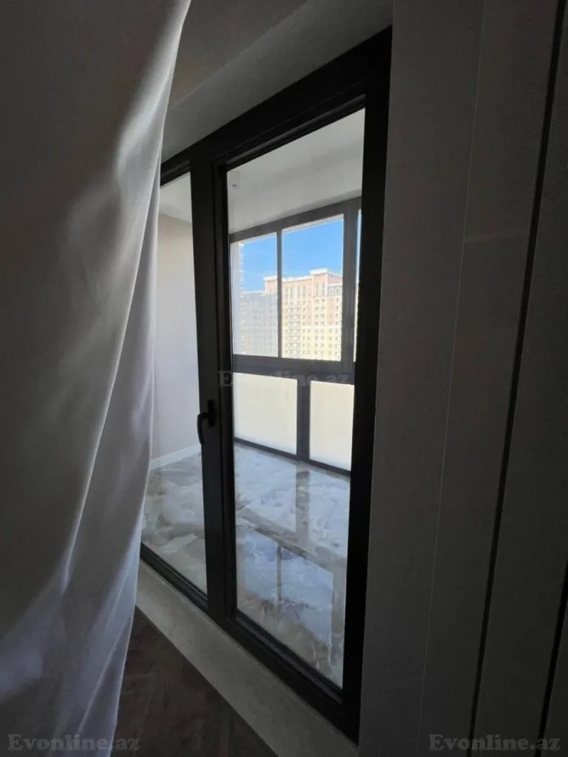 Satılır 4 otaqlı Mənzil Yeni tikili 230 m² Elmlər Akademiyası m. - şəkil 5