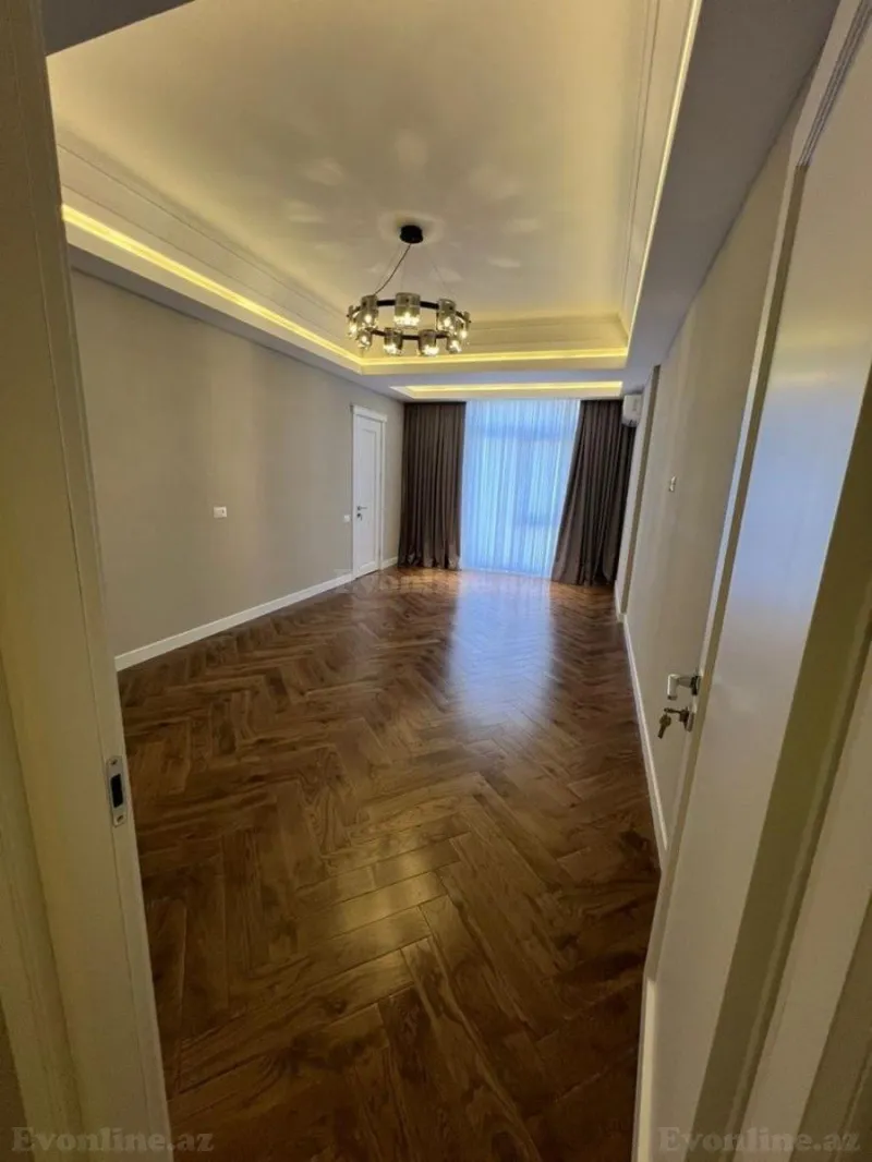 Satılır 4 otaqlı Mənzil Yeni tikili 230 m² Elmlər Akademiyası m. - şəkil 6