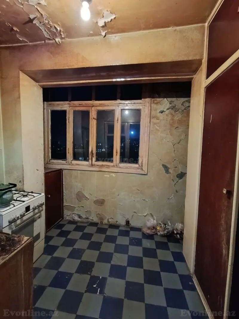 Satılır 5 otaqlı Mənzil Köhnə tikili 120 m² Memar Əcəmi m. - şəkil 6