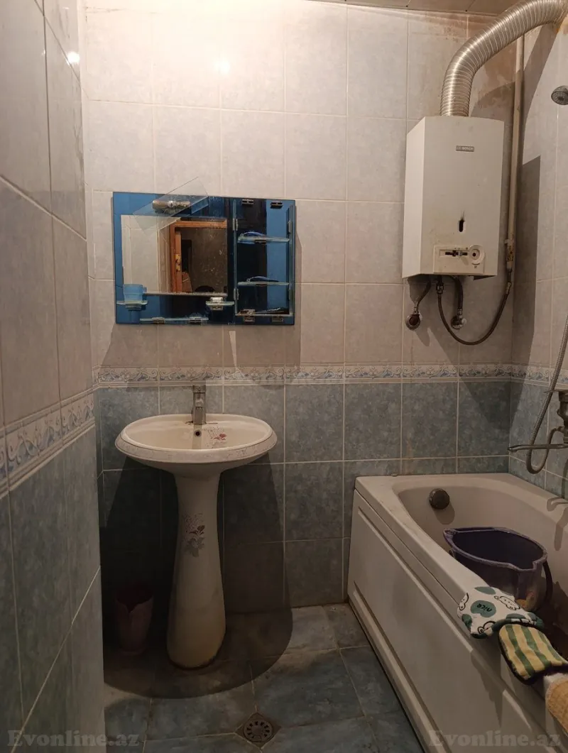 Satılır 5 otaqlı Mənzil Köhnə tikili 120 m² Memar Əcəmi m. - şəkil 8