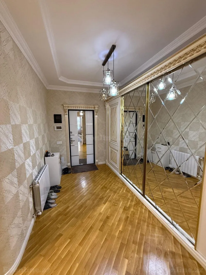 Satılır 3 otaqlı Mənzil Yeni tikili 135 m² Nərimanov r. - şəkil 13