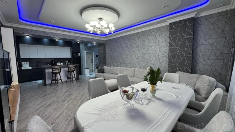 Satılır 3 otaqlı Mənzil Yeni tikili 100 m² Badamdar