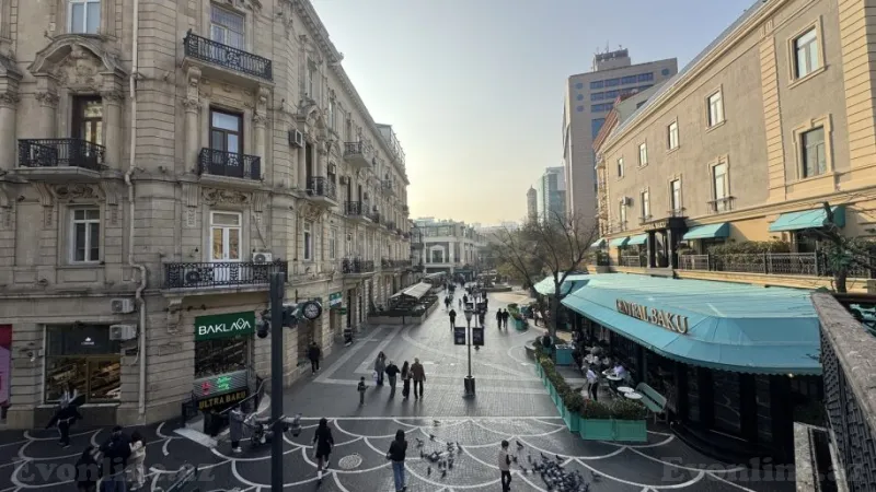 Satılır 2 otaqlı Mənzil Köhnə tikili 60 m² Sahil m.