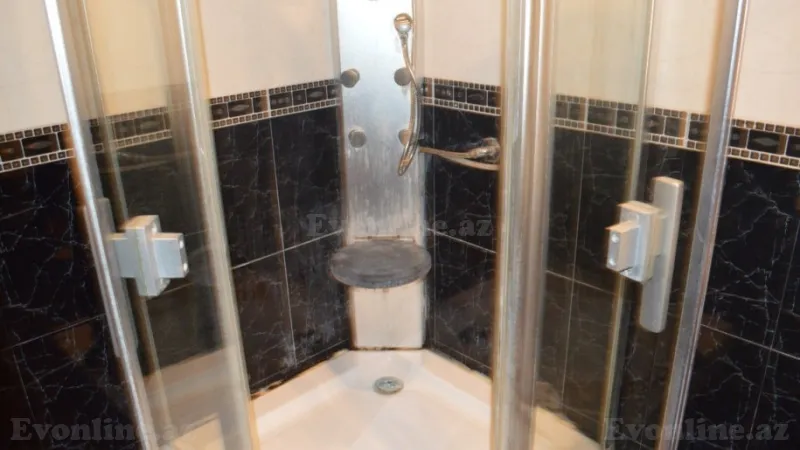 Kirayə verilir 2 otaqlı Mənzil Yeni tikili 70 m² Nərimanov r. - şəkil 9